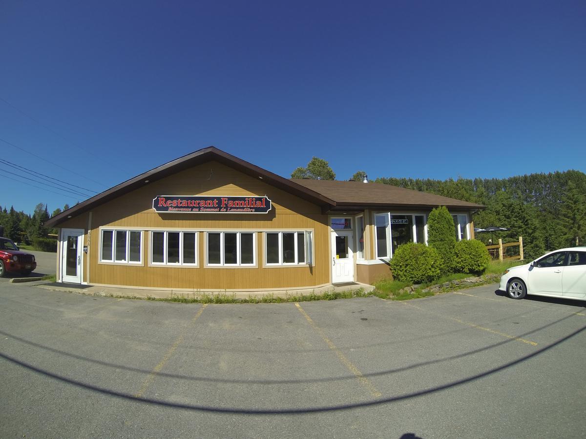 Hebergement Chez Le D Motel Saint Zenon ภายนอก รูปภาพ